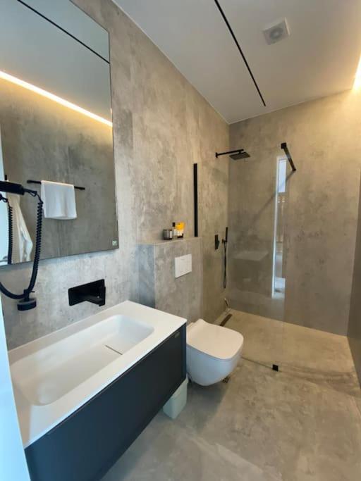Apartmán Luxury Penthouse Prishtina Priština Exteriér fotografie